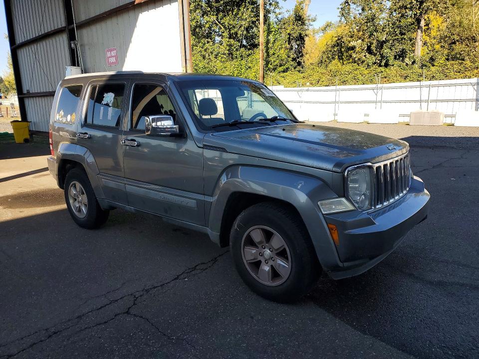 71692266 :رقم المزاد ، 1C4PJLAK8CW117582 vin ، 2012 Jeep Liberty مزاد بيع