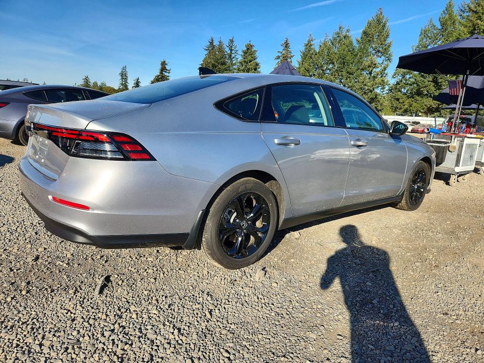 Продажа на аукционе авто 2025 Honda Accord, vin: 1HGCY1F44SA039470, номер лота: 71382466