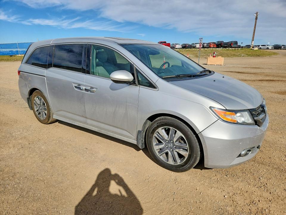 70500466 :رقم المزاد ، 5FNRL5H99EB505980 vin ، 2014 Honda Odyssey مزاد بيع