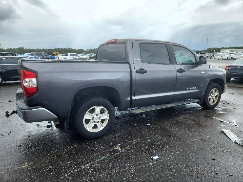 71800636 :رقم المزاد ، 5TFEY5F10JX243442 vin ، 2018 Toyota Tundra مزاد بيع