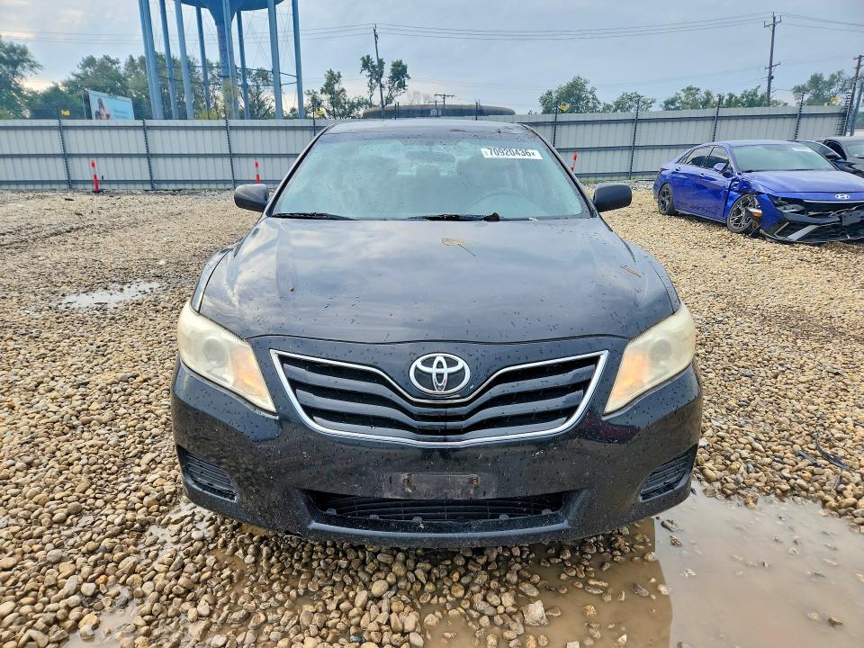 2010 Toyota Camry მანქანა იყიდება აუქციონზე, vin: 4T4BF3EK1AR011247, აუქციონის ნომერი: 70920436