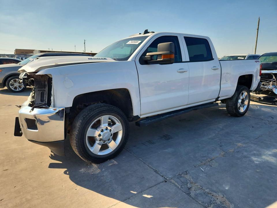 72405806 :رقم المزاد ، 1GC1KVEY3JF110680 vin ، 2018 Chevrolet Silverado مزاد بيع