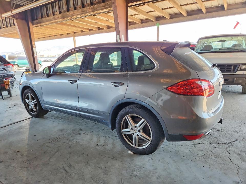 71996196 :رقم المزاد ، WP1AB2A2XCLA40193 vin ، 2012 Porsche Cayenne مزاد بيع