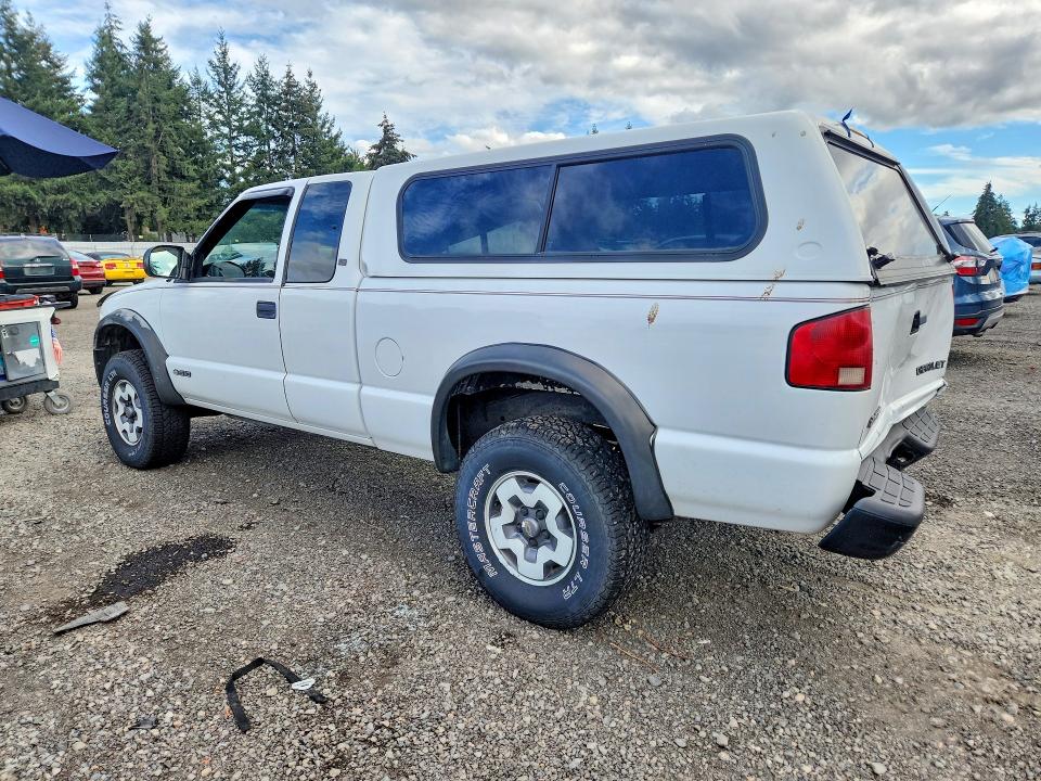 71495986 :رقم المزاد ، 1GCCT19W7Y8245442 vin ، 2000 Chevrolet S Truck مزاد بيع