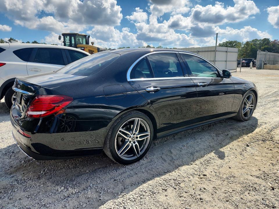 Auction sale of the 2018 Mercedes-benz E, vin: WDDZF4JB4JA388817, lot number: 71048456