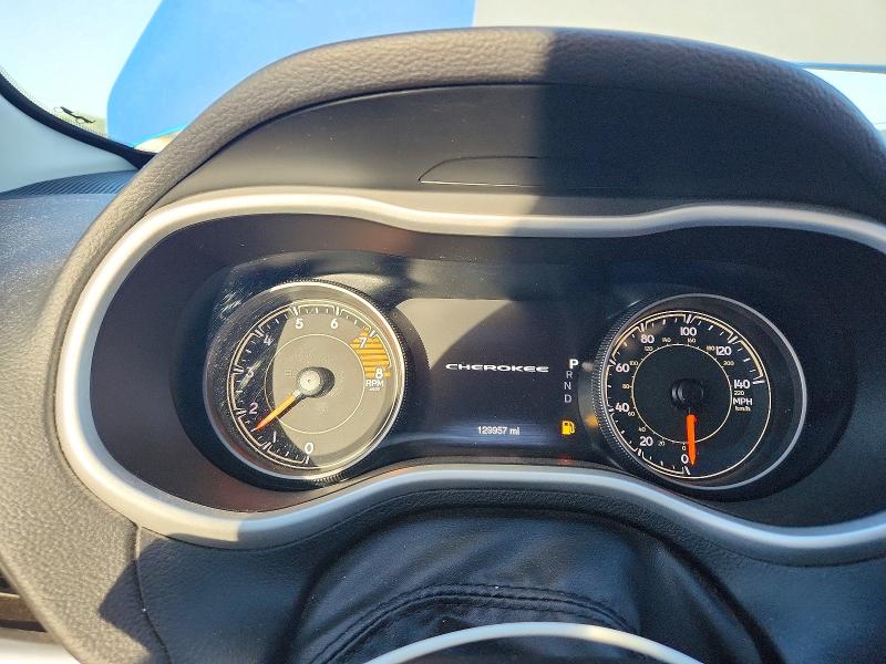71749456 :رقم المزاد ، 1C4PJMBS1HW609057 vin ، 2017 Jeep Cherokee مزاد بيع