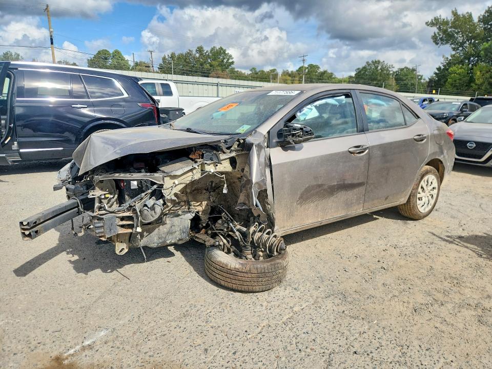 71177886 :رقم المزاد ، 5YFBURHE0KP871698 vin ، 2019 Toyota Corolla مزاد بيع