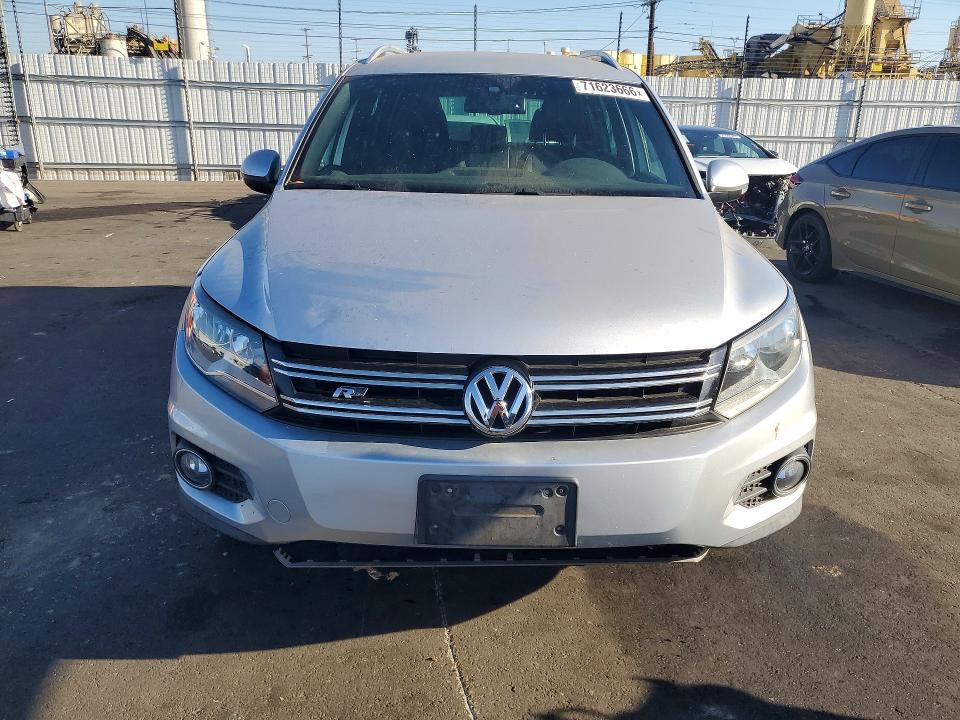 2016 Volkswagen Tiguan მანქანა იყიდება აუქციონზე, vin: WVGAV7AX1GW077232, აუქციონის ნომერი: 71623666