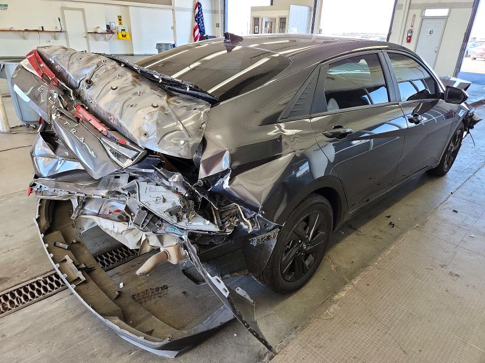 Продажа на аукционе авто 2021 Hyundai Elantra, vin: 5NPLM4AG0MH044013, номер лота: 72168416