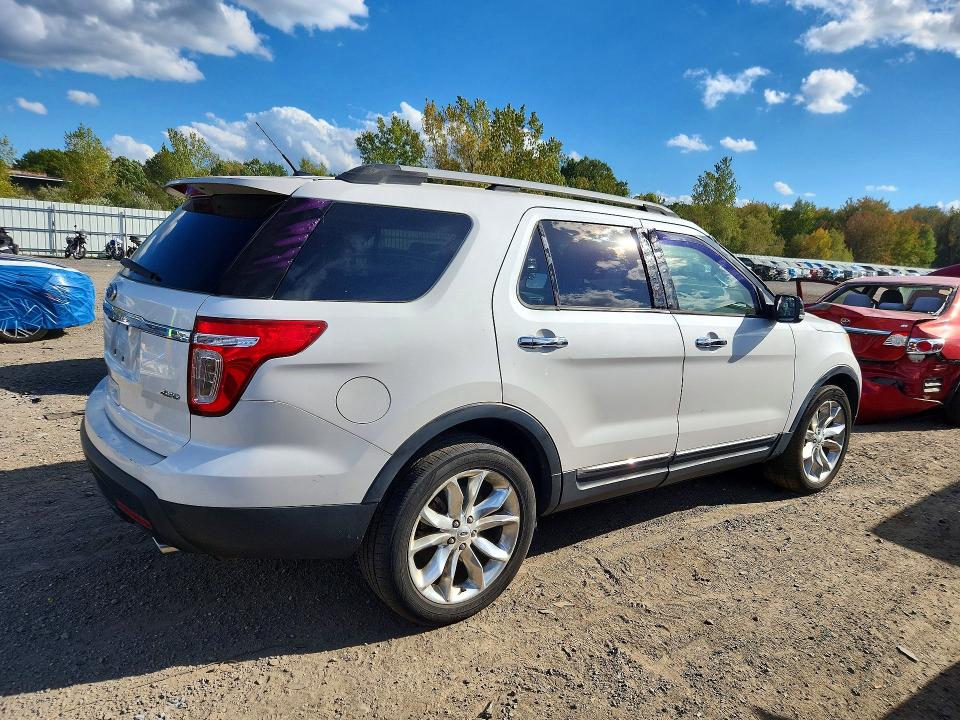 Продажа на аукционе авто 2015 Ford Explorer, vin: 1FM5K8D88FGA00256, номер лота: 72324116