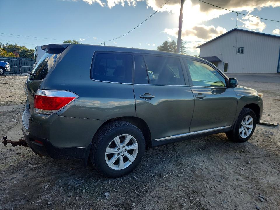 Продажа на аукционе авто 2013 Toyota Highlander, vin: 5TDBK3EH6DS194457, номер лота: 71730016