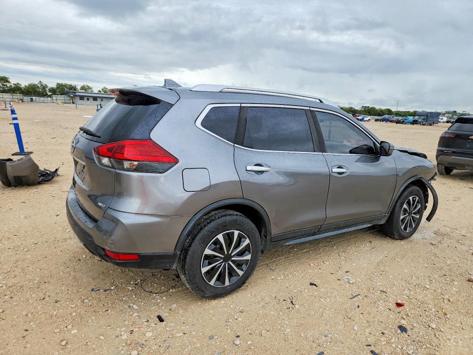2017 Nissan Rogue მანქანა იყიდება აუქციონზე, vin: JN8AT2MV8HW262939, აუქციონის ნომერი: 71403156