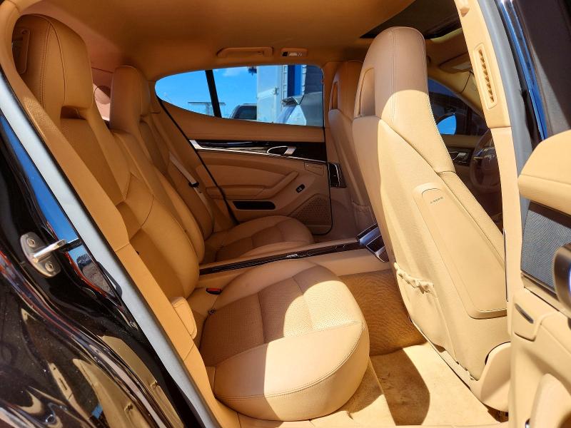 72614206 :رقم المزاد ، WP0AA2A78CL072107 vin ، 2012 Porsche Panamera مزاد بيع