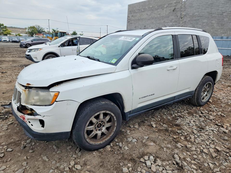71383736 :رقم المزاد ، 1J4NF1FB2BD277516 vin ، 2011 Jeep Compass مزاد بيع