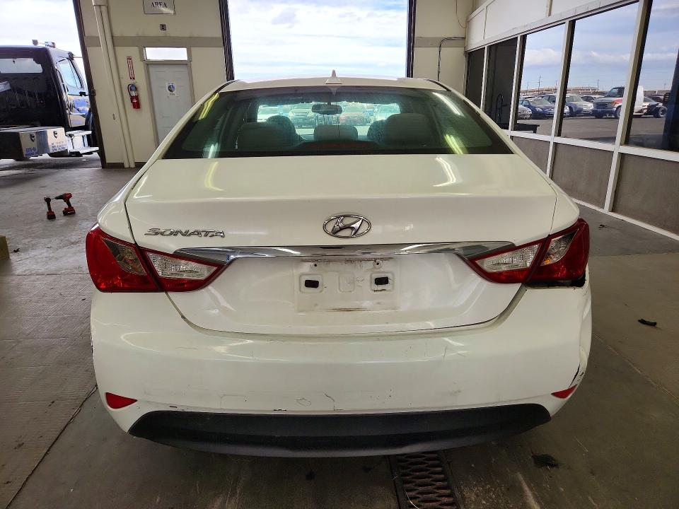 Продажа на аукционе авто 2014 Hyundai Sonata, vin: 5NPEB4AC0EH824171, номер лота: 72442996