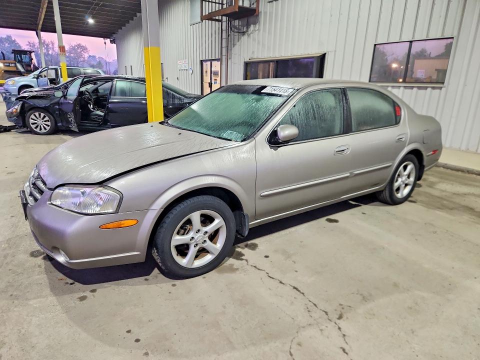 2001 Nissan Maxima მანქანა იყიდება აუქციონზე, vin: JN1CA31D81T620952, აუქციონის ნომერი: 71541416