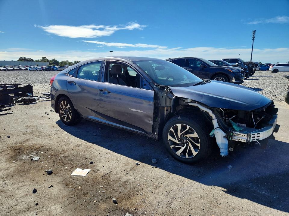 71396406 :رقم المزاد ، 19XFC2F82HE005410 vin ، 2017 Honda Civic مزاد بيع