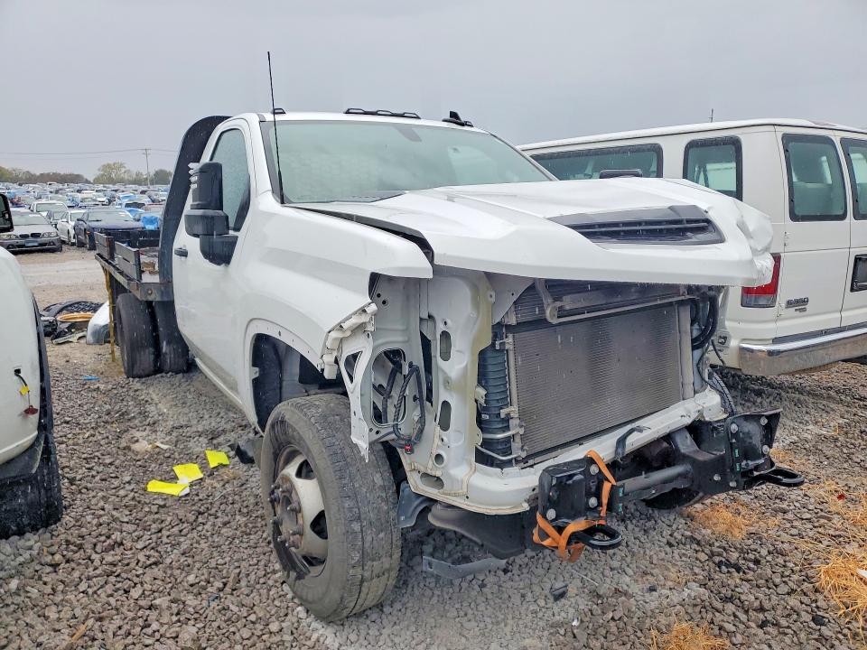 71351996 :رقم المزاد ، 1GB3WRE76NF182477 vin ، 2022 Chevrolet Silverado مزاد بيع