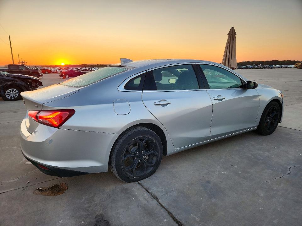 Продажа на аукционе авто 2021 Chevrolet Malibu, vin: 1G1ZD5ST3MF031206, номер лота: 72249326