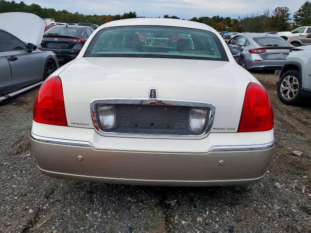 Продаж на аукціоні авто 2003 Lincoln Town Car, vin: 1LNHM82W43Y643251, номер лоту: 73248446
