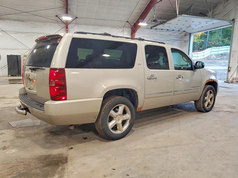 71025536 :رقم المزاد ، 1GNSKKE74DR283032 vin ، 2013 Chevrolet Suburban مزاد بيع