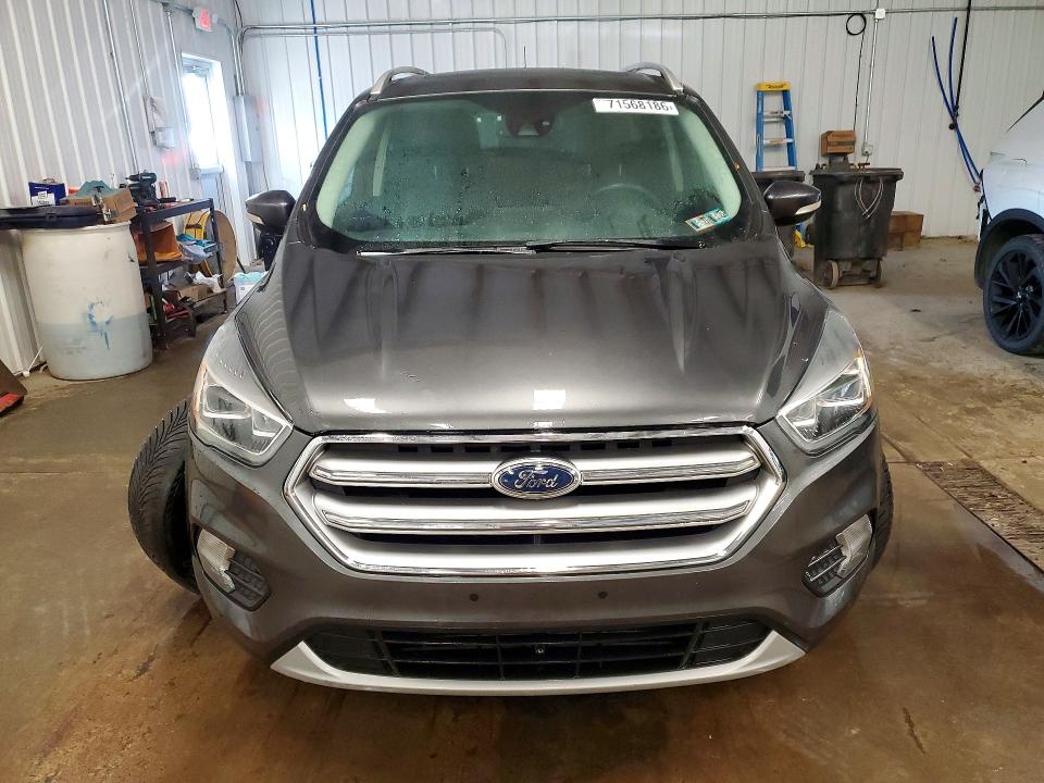 Продажа на аукционе авто 2017 Ford Escape, vin: 1FMCU9J93HUA78713, номер лота: 71568186