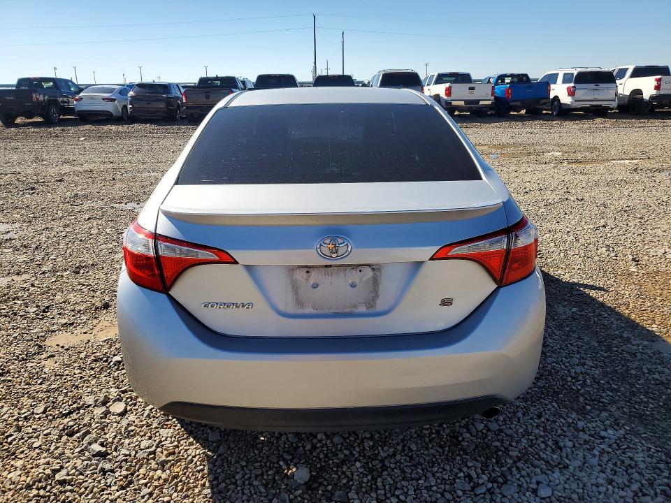 Продажа на аукционе авто 2015 Toyota Corolla, vin: 5YFBURHE6FP288378, номер лота: 72315816