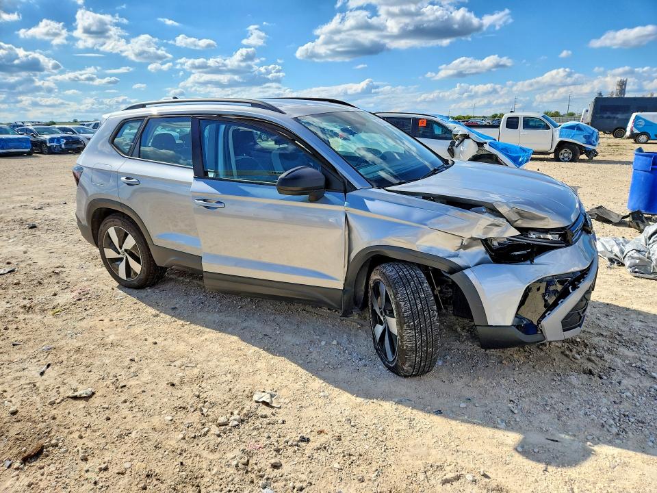 71506566 :رقم المزاد ، 3VV8C7B22TM034090 vin ، 2026 Volkswagen Taos مزاد بيع