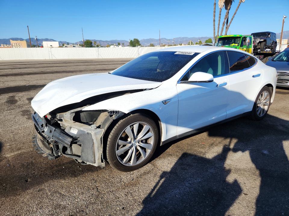 Продажа на аукционе авто 2014 Tesla Model S, vin: 5YJSA1H11EFP48953, номер лота: 72968046