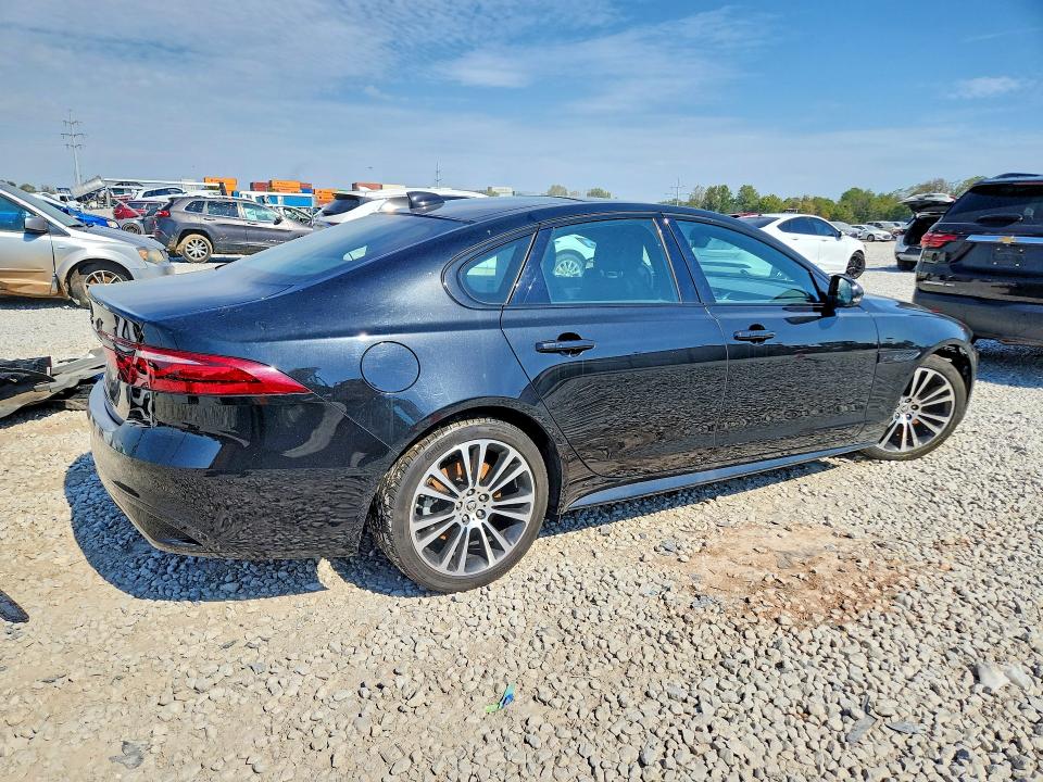 Продаж на аукціоні авто 2024 Jaguar Xf, vin: SAJBL4GX7RCY93579, номер лоту: 71223156