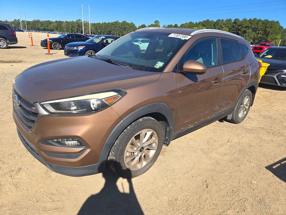 2016 Hyundai Tucson მანქანა იყიდება აუქციონზე, vin: KM8J33A45GU138954, აუქციონის ნომერი: 71307386