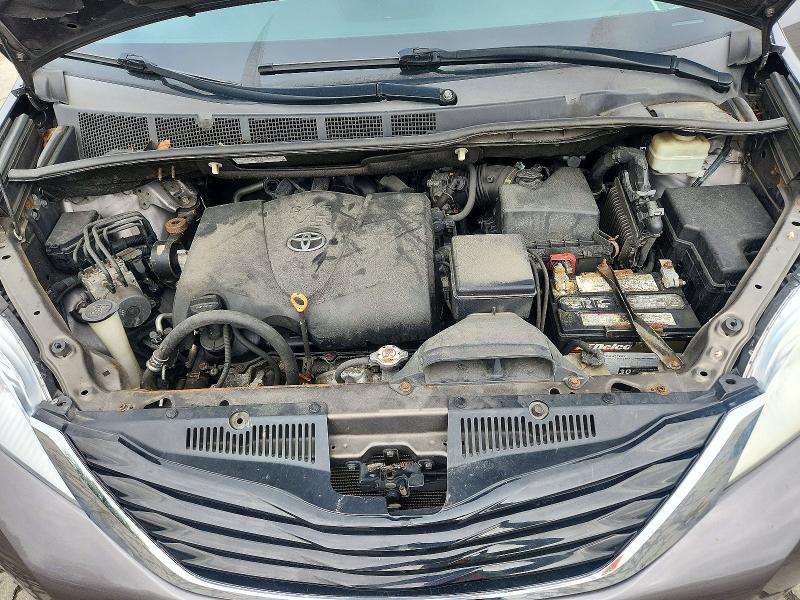 Aukcja sprzedaży 2017 Toyota Sienna, vin: 5TDKZ3DC7HS841911, numer aukcji: 70983346