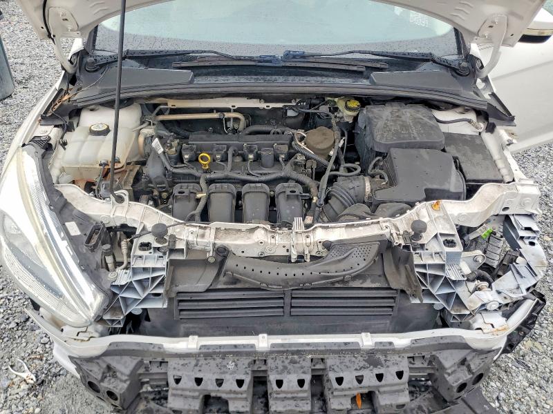 71153946 :رقم المزاد ، 1FADP3J27GL232835 vin ، 2016 Ford Focus مزاد بيع