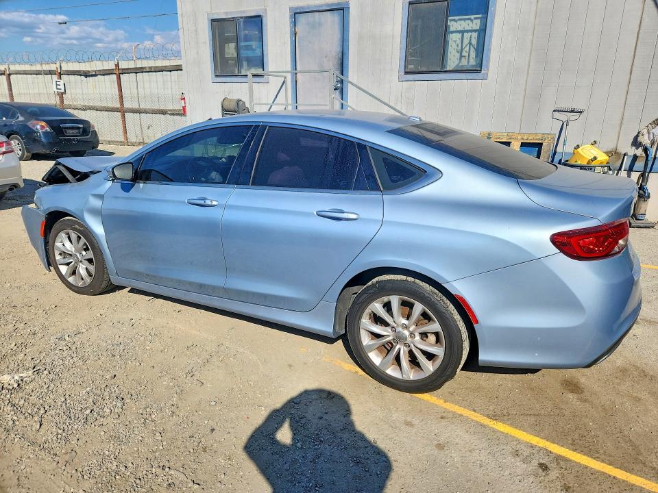 Продажа на аукционе авто 2015 Chrysler 200, vin: 1C3CCCCG6FN653673, номер лота: 71840576