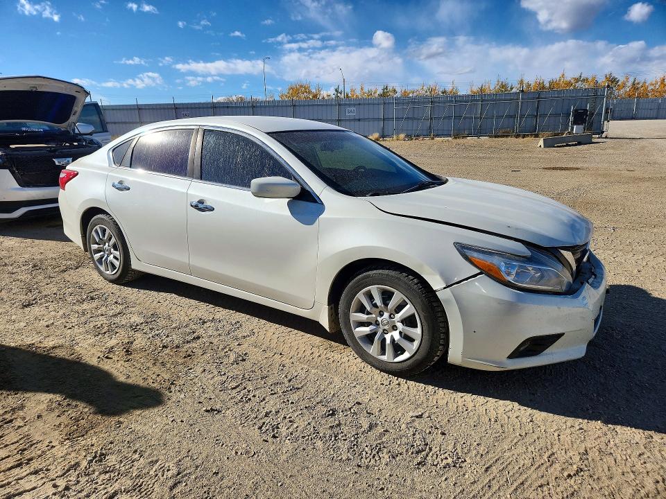 70926256 :رقم المزاد ، 1N4AL3APXHC285458 vin ، 2017 Nissan Altima مزاد بيع