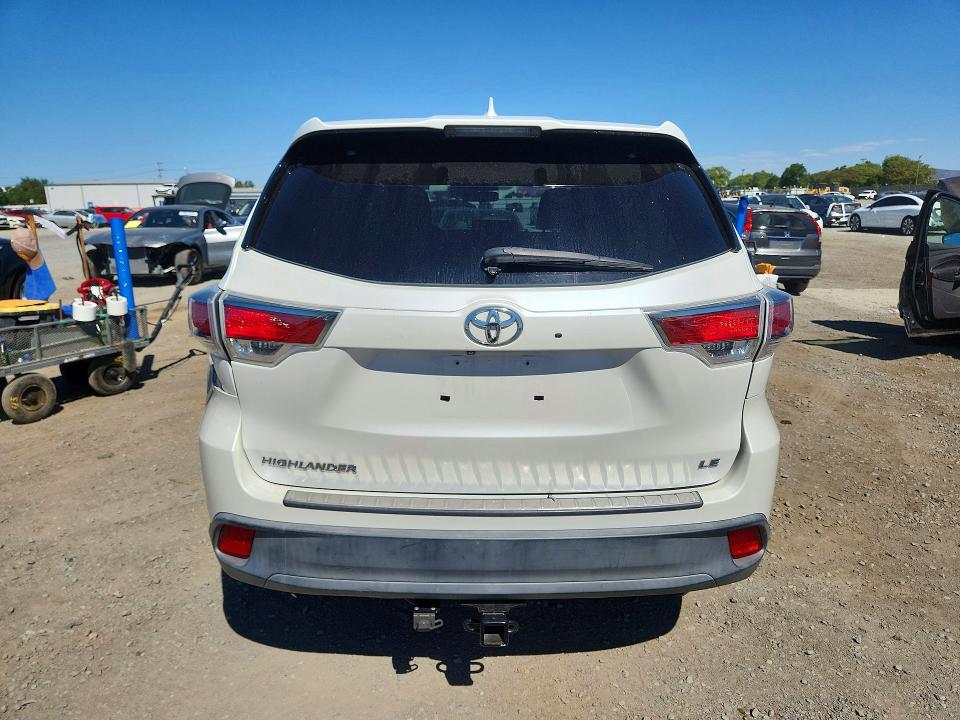 71455906 :رقم المزاد ، 5TDZKRFH5FS071025 vin ، 2015 Toyota Highlander مزاد بيع