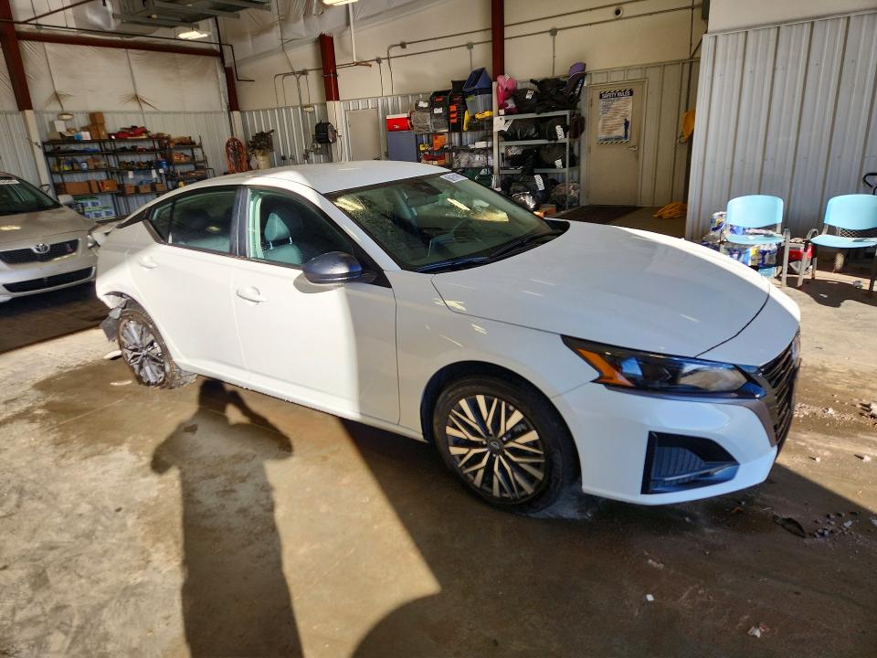2026 Nissan Altima მანქანა იყიდება აუქციონზე, vin: 1N4BL4DW1TN320138, აუქციონის ნომერი: 71632656