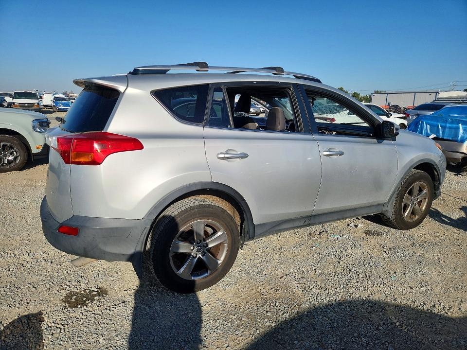 2015 Toyota Rav4 მანქანა იყიდება აუქციონზე, vin: JTMWFREV1FJ044500, აუქციონის ნომერი: 70831236