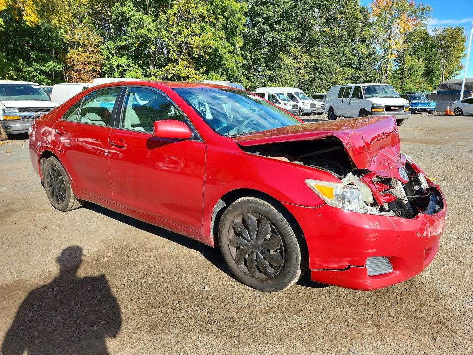 71845246 :رقم المزاد ، 4T1BF3EKXAU515502 vin ، 2010 Toyota Camry مزاد بيع