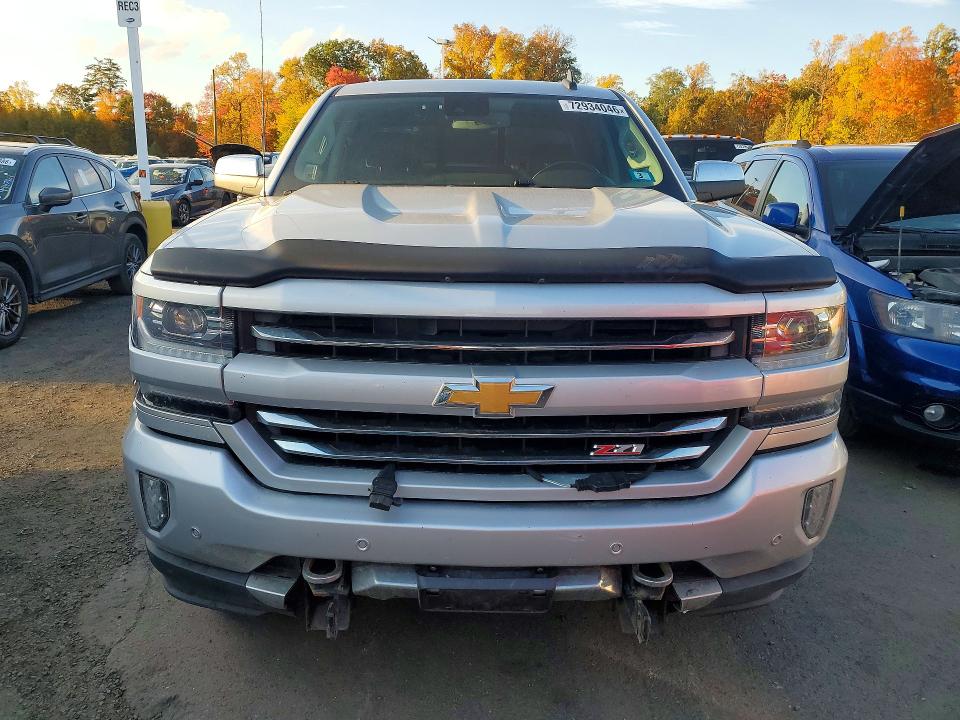 72934046 :رقم المزاد ، 3GCUKSEJ3HG410579 vin ، 2017 Chevrolet Silverado مزاد بيع