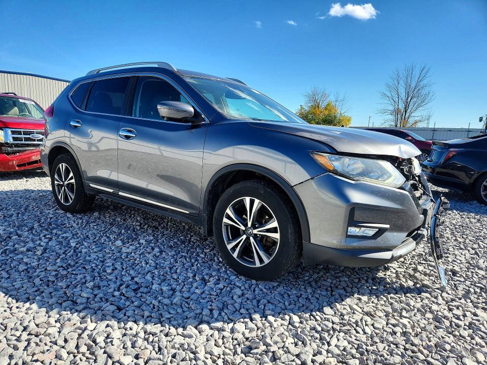 2018 Nissan Rogue მანქანა იყიდება აუქციონზე, vin: 5N1AT2MV5JC768985, აუქციონის ნომერი: 71752636