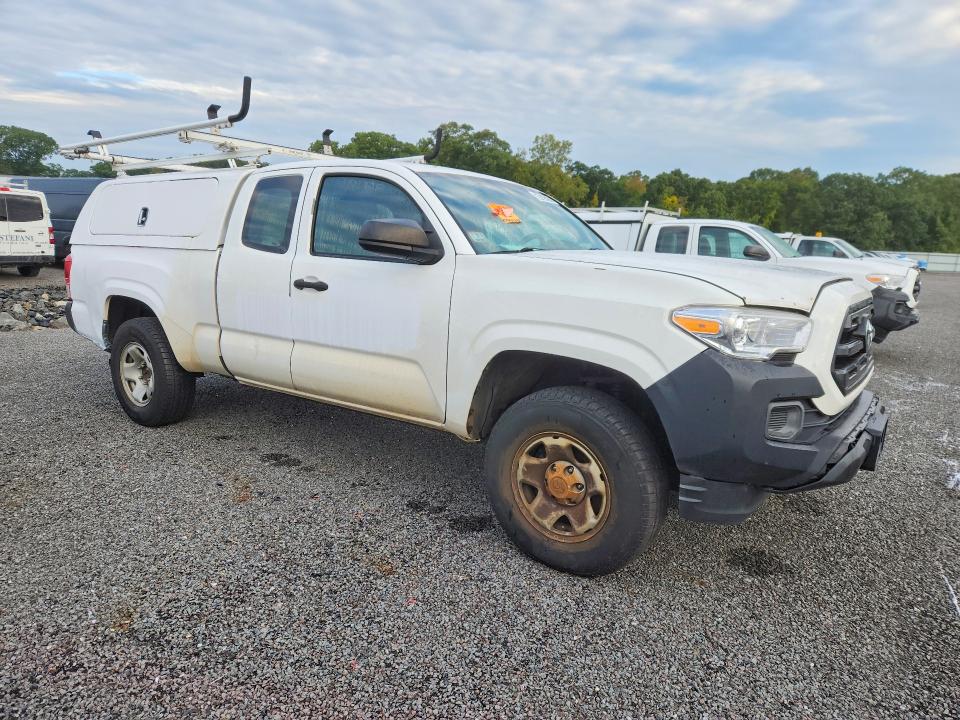 Auction sale of the 2017 Toyota Tacoma, vin: 5TFRX5GN1HX088237, lot number: 68024276
