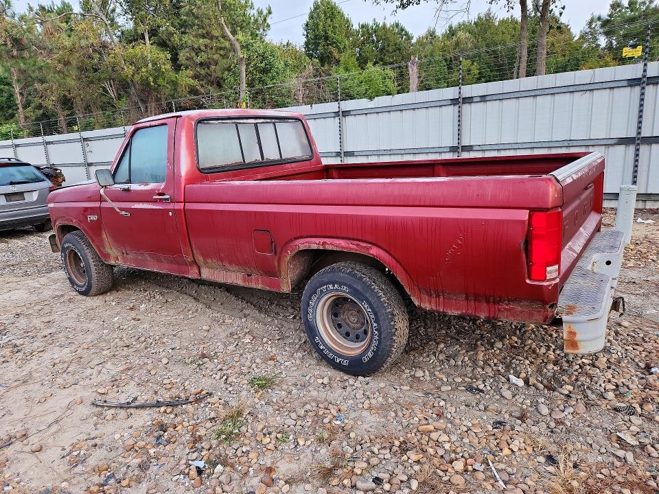 71393336 :رقم المزاد ، 1FTDF15N4FNA37848 vin ، 1985 Ford F150 مزاد بيع