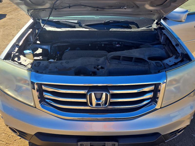 Продаж на аукціоні авто 2015 Honda Pilot, vin: 5FNYF4H92FB036228, номер лоту: 73121116