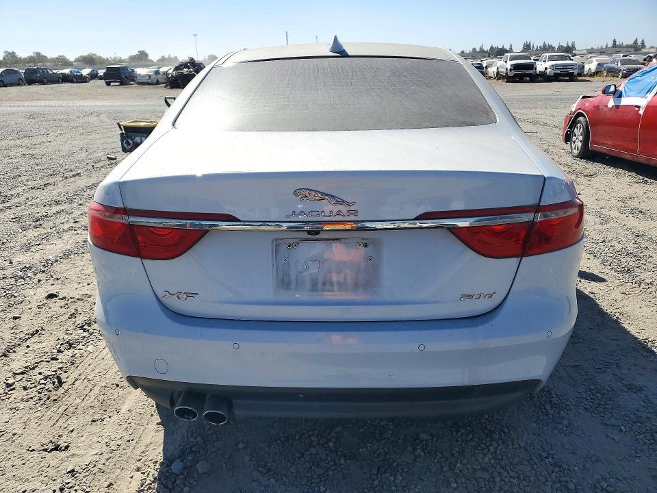 Aukcja sprzedaży 2017 Jaguar Xf, vin: SAJBE4BN8HCY32479, numer aukcji: 72847236