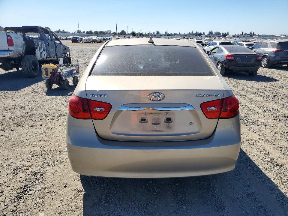 2010 Hyundai Elantra მანქანა იყიდება აუქციონზე, vin: KMHDU4AD5AU170455, აუქციონის ნომერი: 72143186