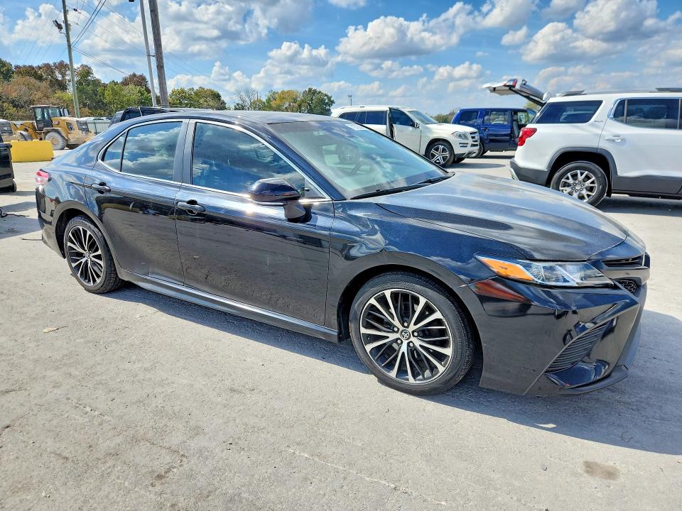 Продаж на аукціоні авто 2018 Toyota Camry, vin: 4T1B11HKXJU079359, номер лоту: 71272866