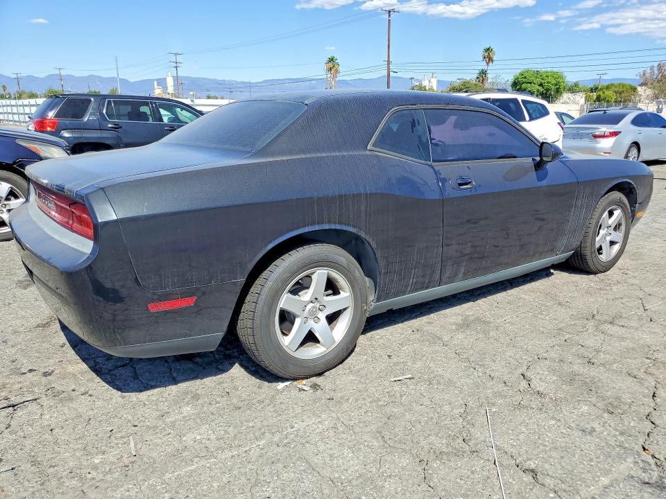 71193636 :رقم المزاد ، 2B3CJ4DV3AH110157 vin ، 2010 Dodge Challenger مزاد بيع