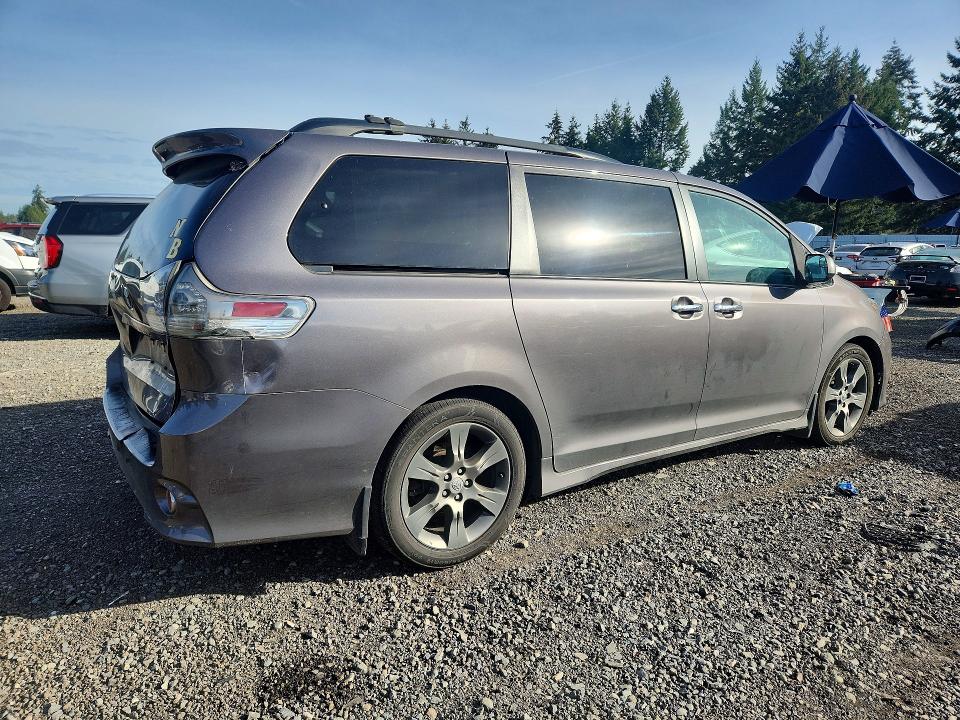 Продажа на аукционе авто 2016 Toyota Sienna, vin: 5TDXK3DC7GS740568, номер лота: 70559966