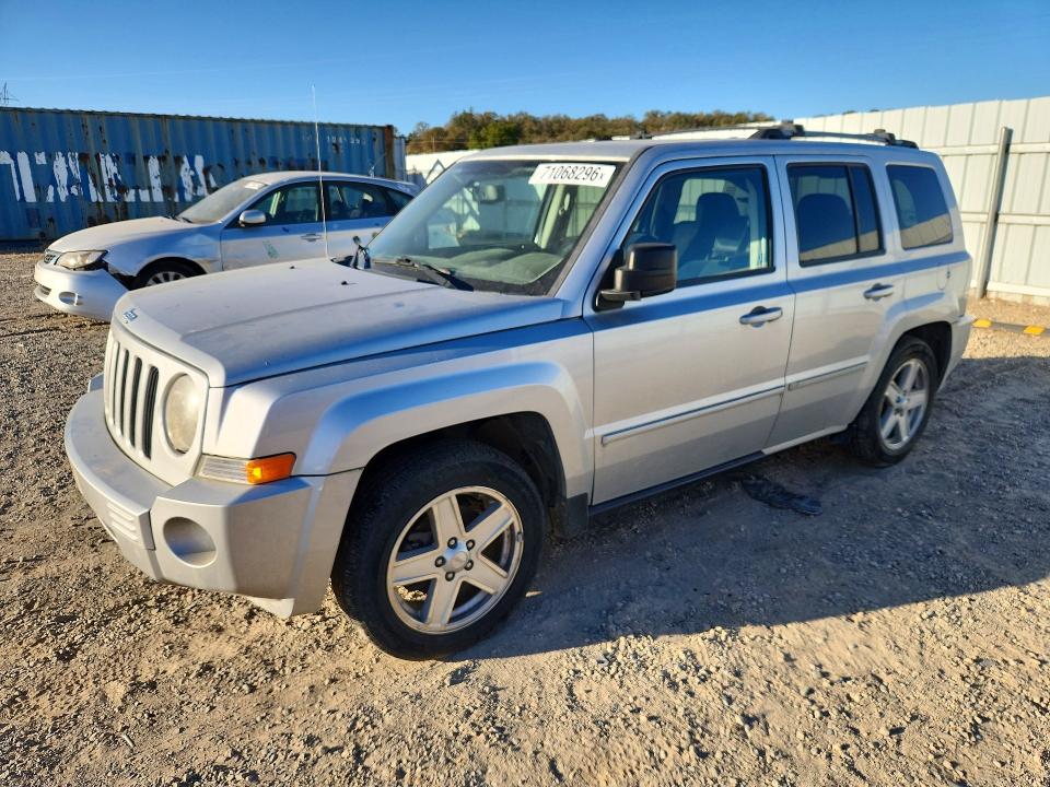 2010 Jeep Patriot მანქანა იყიდება აუქციონზე, vin: 1J4NF4GB0AD505334, აუქციონის ნომერი: 71068296